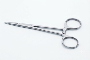 Forceps Halstead anti-moustiques professionnels de 12,5 cm |   Outil hémostatique de qualité chirurgicale |   Durable et autoclavable - Product Image 2