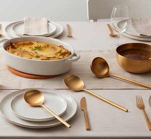 Service de table Sola Minimal Gold en acier inoxydable, finition or mat PVD, antirouille, pour soupes, currys, événements de restauration, hôtels et cuisine - Product Image 4