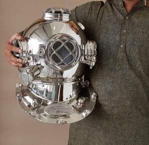 Casco de Buceo Náutico Antiguo de Metal |   Casco de Buceo Profundo Marítimo Mark V de la Marina de los Estados Unidos |   Otros Adornos Decorativos para el Hogar de 18 Pulgadas - Product Image 3
