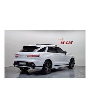 Genesis GV70 2.5T essence 2024, transmission intégrale, 68 109 km, norme Euro V, conduite à gauche, boîte automatique, sièges en cuir, caméra de recul - Product Image 2