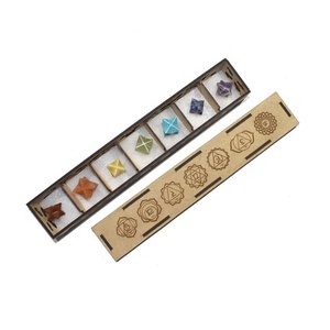 Vente en gros Sept Chakra Merkaba Cristal Pierre Reiki Set Feng Shui Chakra Symboles Gravés Boîte de pierres précieuses Minéraux Guérison Minéraux - Product Image 1