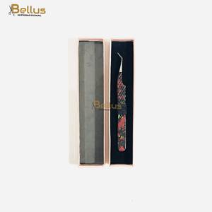 ปลายไฟเบอร์ที่ดีที่สุด 90 °   แหนบต่อขนตาแบบ Volume พร้อมกล่องบรรจุภัณฑ์ดีไซน์พิเศษ อุปกรณ์ต่อขนตา รับผลิตแบบ OEM ODM - Product Image 2
