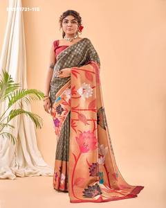 Colección Premium de Seda Paithani Pura con Patrón de Cuadros, Tejido Zari y Tejido Floral Grande, Pallu y Borde para Saree, Moda Femenina - Product Image 3