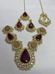 Natural Stone Maharani Necklace With <b>Earrings</b> and Maangtika Set <b>Studded</b> With <b>Crystals</b> - Product Image 2