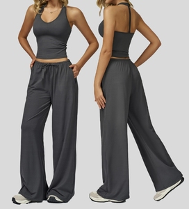 ชุดออกกำลังกายแฟชั่นใหม่สำหรับผู้หญิง ชุดกีฬา 2 ชิ้น ชุดโยคะ - Product Image 1