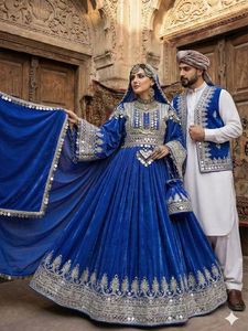 Robe afghane de qualité supérieure pour femmes, longueur au sol, col rond, manches longues, broderie, coupe évasée, robe de fête et de mariage pour les mariées afghanes - Product Image 6