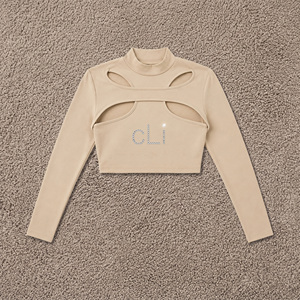 Chemisier court élégant à manches longues et col roulé pour femme, avec découpes, logo personnalisé en strass, en coton et élasthanne, pour tenue décontractée - Product Image 3