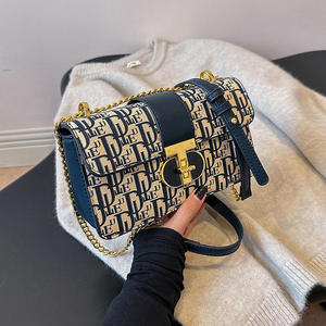 Bolso Bandolera de PU para Mujer, Diseño de Marca de Lujo, Texturizado, Estilo Francés, Cadena con Patrón Geométrico, para Compras, Viajes y Uso Diario en Todas las Estaciones - Product Image 2