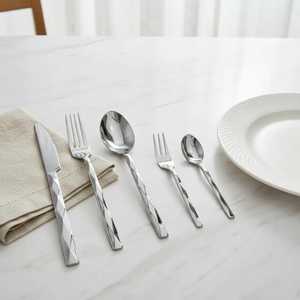 Ensemble de couverts en acier inoxydable durable avec accents dorés, manche côtelé, luxe, cuillère, fourchette, couteau, non revêtus, pour hôtel et restaurant - Product Image 2