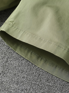 Pantalones cortos de verano para hombre con logotipo frontal, 100% algodón, transpirables, cintura elástica, casuales, hasta la rodilla, tipo cargo, hechos en Bangladesh. - Product Image 6