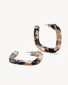H CRAFT Élégantes Boucles d'Oreilles à Clip en Résine Faites à la Main, Finition Brillante, Design Classique, Légères, Accessoires de Mode pour le Quotidien et les Fêtes - Product Image 1