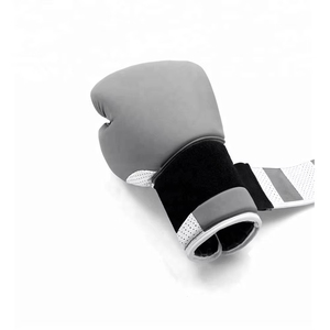 Gants de boxe professionnels confortables et protecteurs, logo personnalisé, gants d'entraînement en PU avec bandage pour les mains, gants de boxe durables pour hommes - Product Image 5