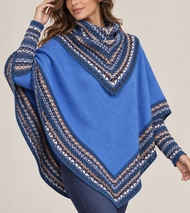Poncho en laine d'alpaga à col châle avec motifs géométriques - Product Image 2