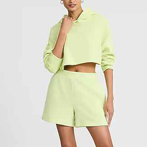 Ensemble de survêtement court pour femme, haut court à manches longues avec capuche et short, ensemble deux pièces, tenue de sport décontractée pour adulte, ensemble de mode estival - Product Image 5