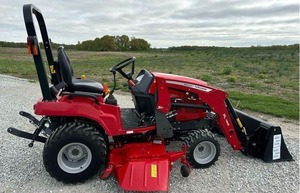 Nuevo Diseño, Tractor Agrícola Massey Ferguson GC2400 4x4 con Cargador, 24HP, con Aire Acondicionado para el Motor, Económico - Product Image 2