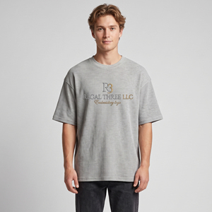 T-shirt gaufré brodé Regal Three LLC pour homme, à manches courtes, coupe coupe-vent - Product Image 1