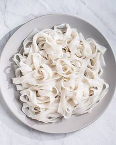 Bâtonnets de nouilles de riz de qualité supérieure à partir de 100% naturel fabriqué à partir de riz, sel pour les aliments asiatiques - Product Image 2