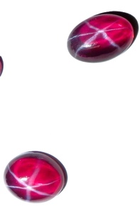 Rubis étoilé transparent ovale 8x12 mm 5 carats, cabochon poli créé en laboratoire avec effet étoile à 6 branches pour la fabrication de bijoux - Product Image 4