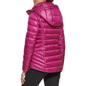 Chaqueta Acolchada Rosa para Mujer, con Capucha, Cierre de Cremallera, Manga Larga, Abrigo de Invierno, Color Sólido, Relleno de Poliéster, Logotipo Personalizado - Product Image 6