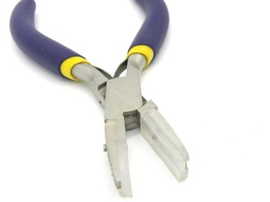 Pince à mâchoires en nylon à nez plat de 5.3 pouces-Pince de maintien et de pliage pour la fabrication de bijoux - Product Image 2