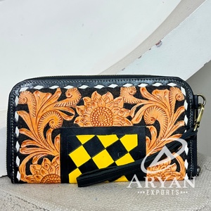 Cartera de mano de cuero genuino con diseño floral a cuadros, hecha a mano, para uso diario de mujeres. - Product Image 1
