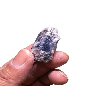 พลอยไพลินสีน้ำเงินธรรมชาติ ไม่ผ่านการขัดเงา เป็นมิตรต่อสิ่งแวดล้อม ไพลินสีน้ำเงินจากเทือกเขาหิมาลัย - Product Image 2