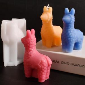 Nuevo Molde de Silicona para Velas de Yeso con Forma de Animal Pequeño Nórdico, Alpaca, Maceta, Pony, Vicuña - Product Image 4