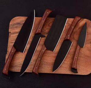 Couteaux de chef noirs forgés à la main, 5 pièces, revêtement poudré, avec manche en bois, multi-usages et écologiques - Product Image 3