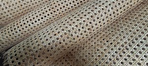 Rollo de Mimbre Natural Tejido Diagonal con Patrón Cuadrado de Loto Azul, Lámina Tejida Tailandesa para Sillas y Gabinetes - Product Image 6