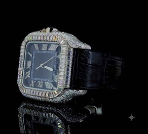 Reloj Cuadrado de Lujo para Hombre en Plata de Ley con Bisel de Diamantes y Correa de Cuero de 38 mm, Movimiento Analógico de Cuarzo Seiko - Product Image 2