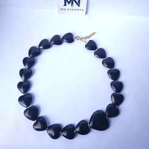 Collar de Corazón Negro de MN EXPORTS - Product Image 3