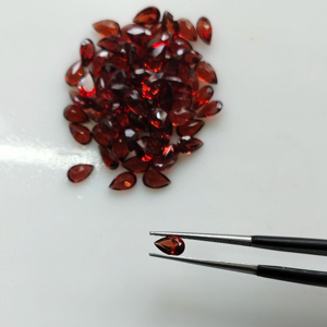 Joyería de granate rojo natural, corte de pera de 5x3 mm, piedra preciosa suelta de la mejor calidad para la fabricación de joyas - Product Image 1