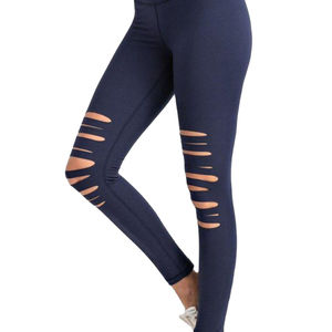 Leggings de sport et de yoga taille haute, effet ventre plat, motif léopard, déchirés et usés, épaisseur standard premium - Product Image 1