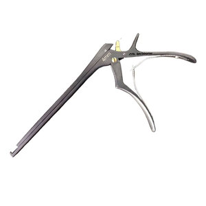 Pinza Kerrison de Acero Inoxidable de Alta Calidad, No Estéril, para Cortes Ascendentes de 90 Grados, Longitud de 140 mm, Mandíbula de 4 mm, Ancho de 5.12 mm - Product Image 4