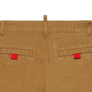 Shorts cargo pour garçons avec design de haute qualité, fermeture à boutons et poches, personnalisation du logo à prix avantageux. - Product Image 5