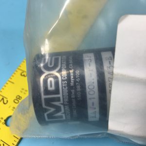 Vanne d'angle à vide MDC KAV-100M-P-SP, 127224 - Équipements et pièces semi-conductrices de renommée mondiale à saisir - Product Image 1