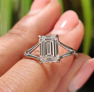 Anillo de Compromiso con Diamante Cultivado en Laboratorio, Corte Esmeralda, Certificado por IGI, de 1.00 a 5.00 Quilates, Oro 14K/18K, Chapado en Oro PT950/S925, Estilo Minimalista - Product Image 1