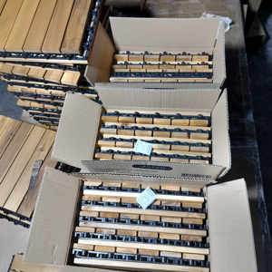 Dalles de terrasse en bois co-extrudé étanches à emboîtement double, modernes, 30x30cm, pour patio extérieur, balcon, terrasse - Product Image 6