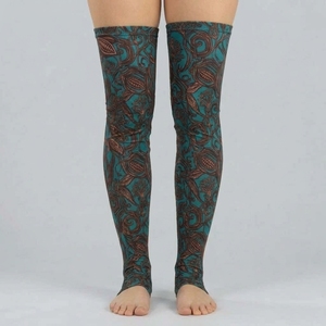 Les bas de pole dance pour femmes, portés jusqu'aux cuisses, offrent une adhérence sûre, une extensibilité flexible, un soutien confortable et une coupe élégante. - Product Image 5