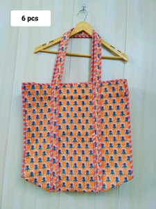 Sac fourre-tout matelassé en coton imprimé à la main indien, motif floral vintage écologique, pour usage quotidien, lavable, pour les courses - Product Image 1