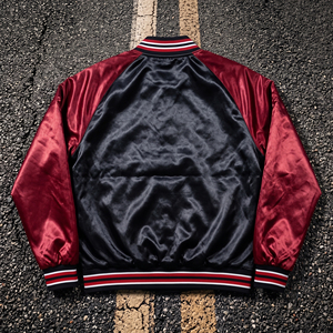 Blouson Bomber en Satin Personnalisé pour Hommes – Veste Bomber en Satin Brodé Chenille Tendance – Blousons Universitaires en Satin Style Urbain pour Hommes – Vente en Gros - Product Image 2