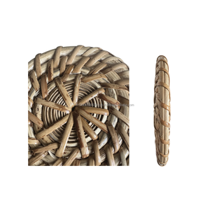 Sous-verre en rotin naturel tissé, finition naturelle, 4 pouces, fait à la main en Inde, rond rustique, lavable, antidérapant, accent de mariage pour la salle à manger - Product Image 5