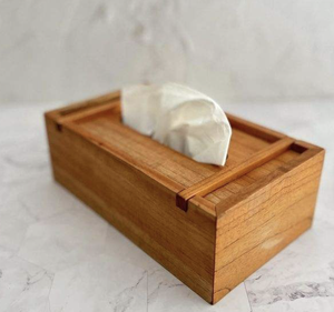 Boîte à mouchoirs élégante en bois naturel, artisanale, design carré uni, finition lisse et polie, durable - Product Image 1