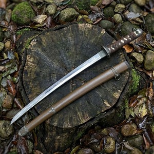 Cuchillo de Hoja Fija Hecho a Mano Personalizado, Punta de Lanza, Borde Recto, Acero al Carbono, Mango de Cuero, Cuchillo de Caza para Exteriores y Camping - Product Image 1
