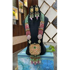 Encantador Juego de Pendientes Largos de Moissanita y Kundan Chapados en Oro de Primera Calidad, Joyería Moderna para Mujer, Regalo para Bodas y Fiestas - Product Image 1