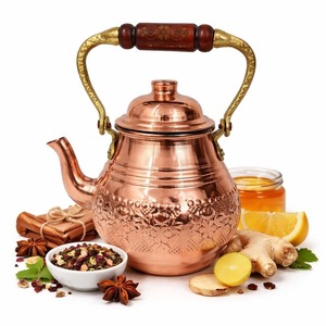 Bouilloire à thé vintage de luxe en cuivre avec long bec courbé, poignée classique en cuivre, couvercle assorti, design et motif traditionnels arrondis - Product Image 6