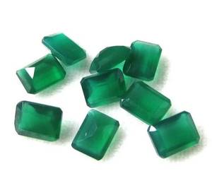 Vente en gros de pierres précieuses en onyx vert naturel de haute qualité, taillées en octogone à facettes, pierres précieuses en onyx vert calibrées pour la fabrication de bijoux - Product Image 2