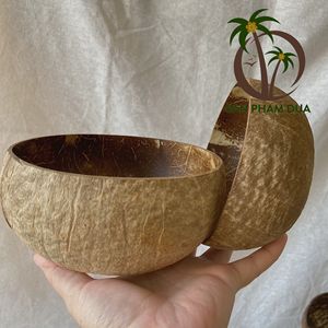 Bol en coquille de noix de coco de qualité supérieure, vente en gros directe d'usine, bols en noix de coco naturels faits à la main, taille et logo personnalisés, emballage - Product Image 2