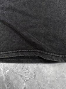 เสื้อยืดลายกราฟิกแบบกำหนดเอง พิมพ์ลายสกรีน สไตล์วินเทจ ลุคย้อนยุค ฟอกสีแบบแอซิดวอช เนื้อผ้าหนา ใส่ได้ทั้งผู้ชายและผู้หญิง - Product Image 5