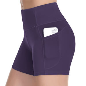 Pantalones cortos de yoga con spandex flexible para mujer - Product Image 4